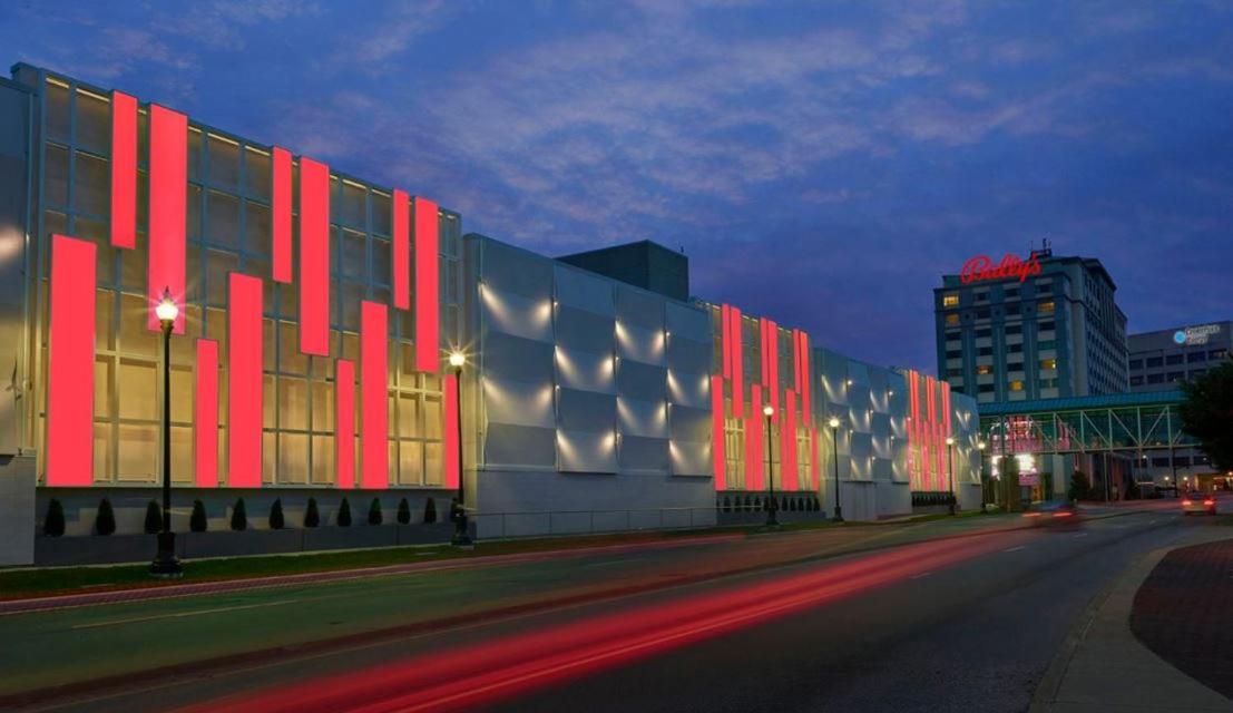 Bally'S Evansville Casino & Hotel Buitenkant foto