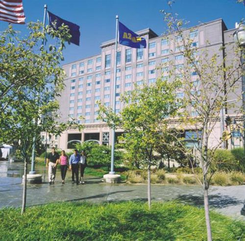 Bally'S Evansville Casino & Hotel Buitenkant foto